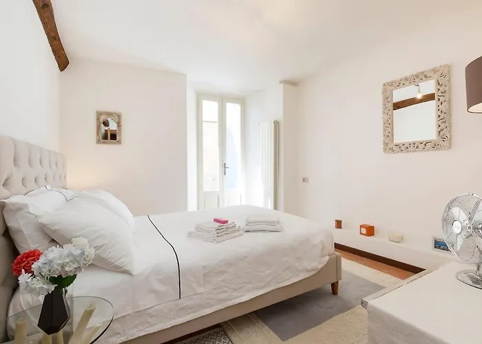 18th Century With Fresco Lesa