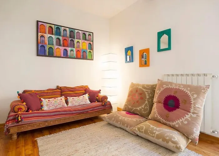 18th Century With Fresco 莱萨