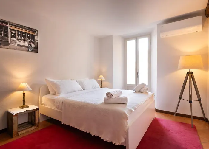 18th Century With Fresco * Lesa